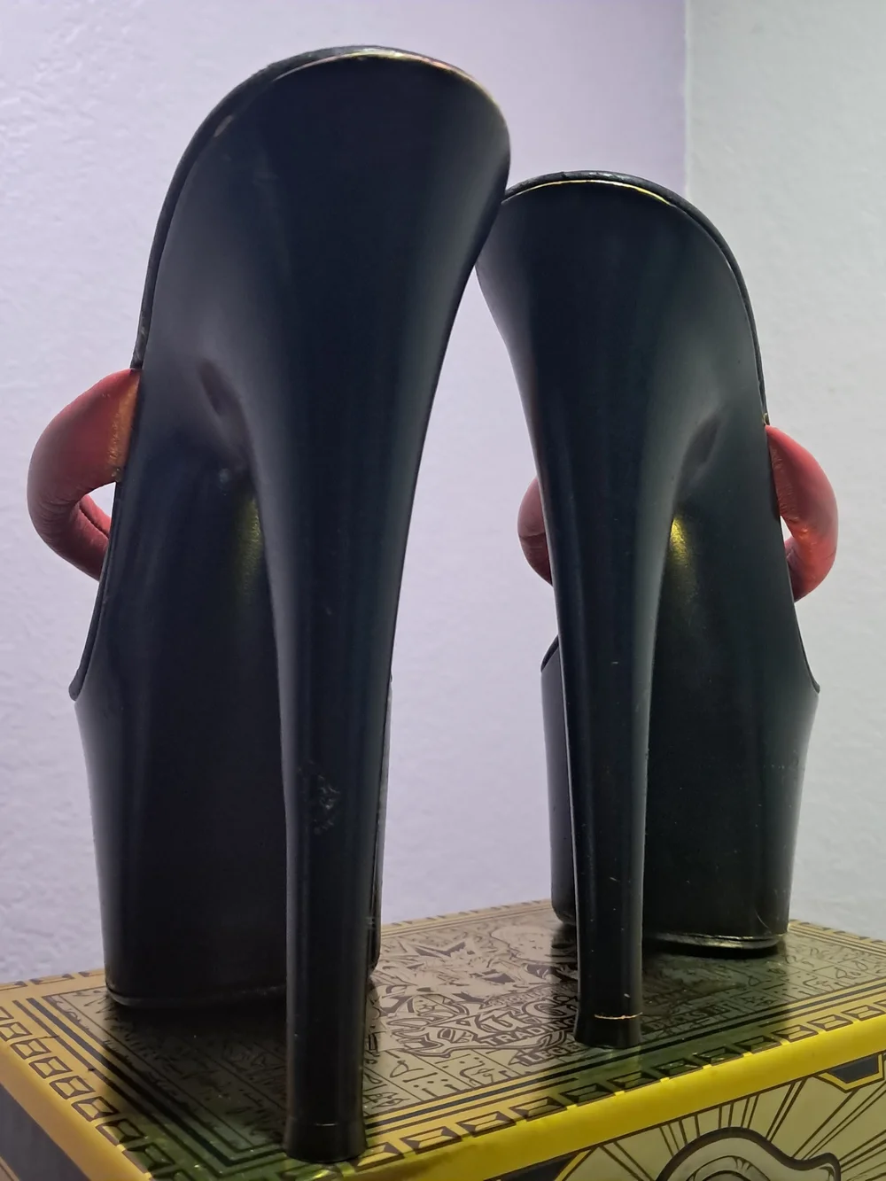Women’s Platform Thong Sandals in Red and Black